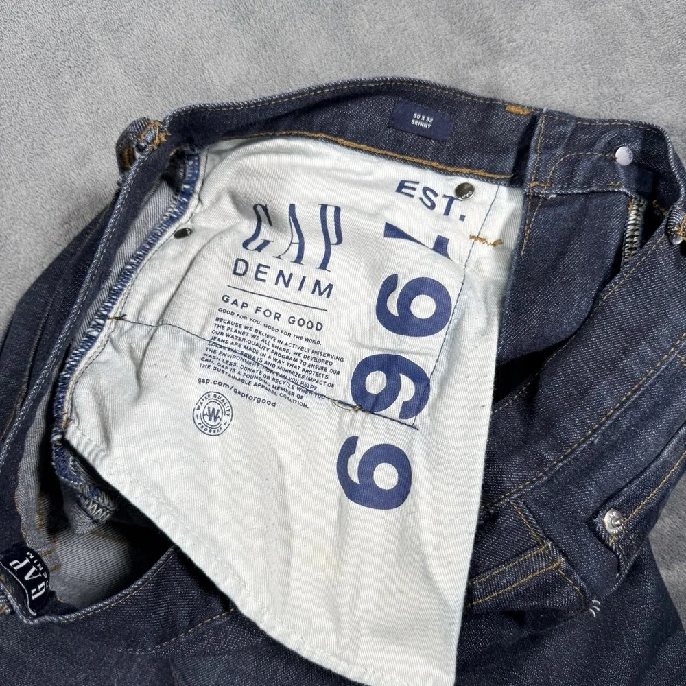 Gap‎ 1969 Straight Leg Men's Skinny Jeans Size 30x32 Dark Wash EUC